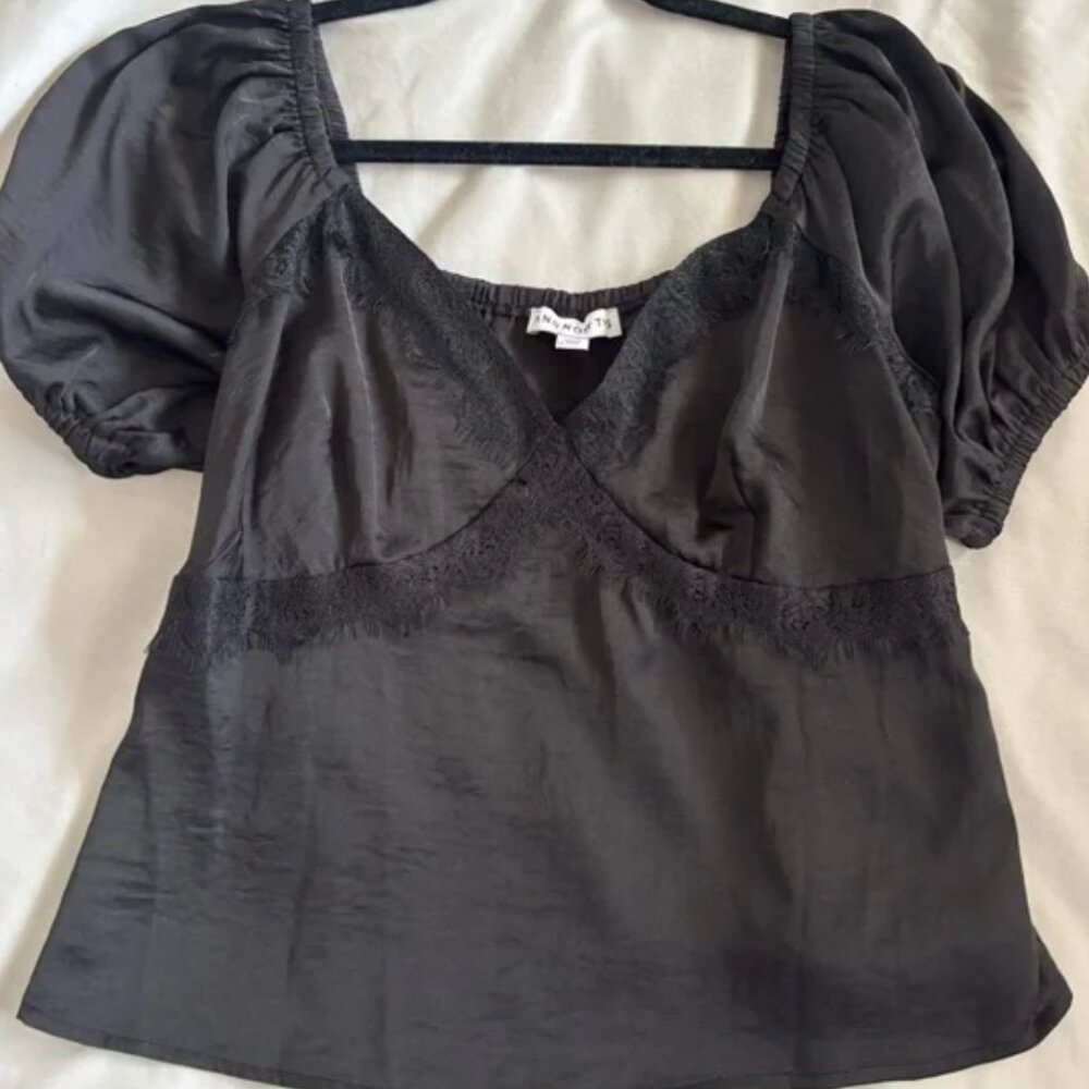 Black Puff Sleeve Blouse with Short Sleeves
